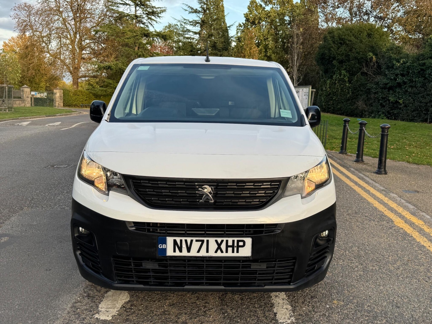 Used Peugeot Partner 2022 for sale - 77637678: Photo 2