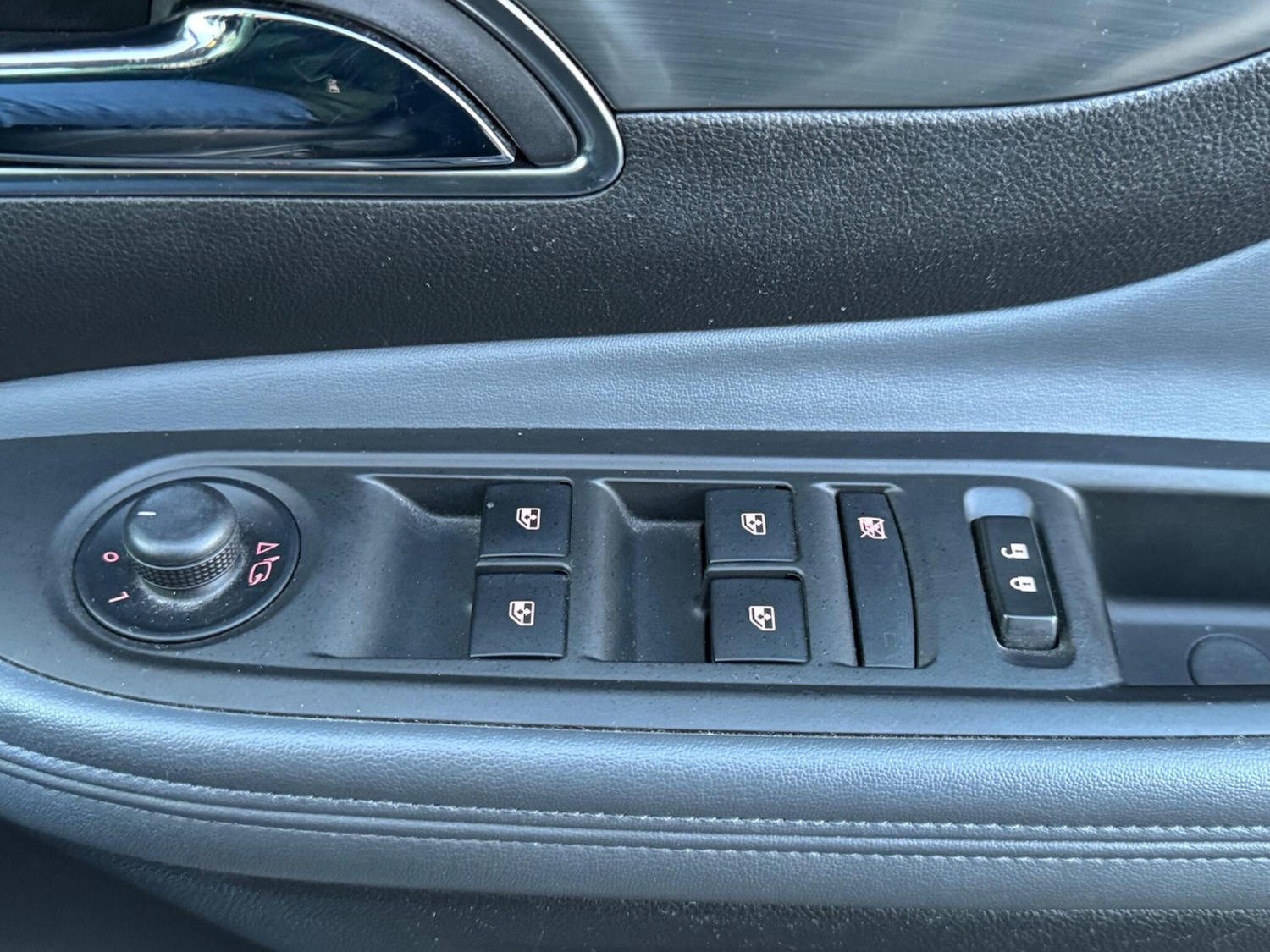 Used Vauxhall Mokka 2015 for sale - 77120537: Photo 23