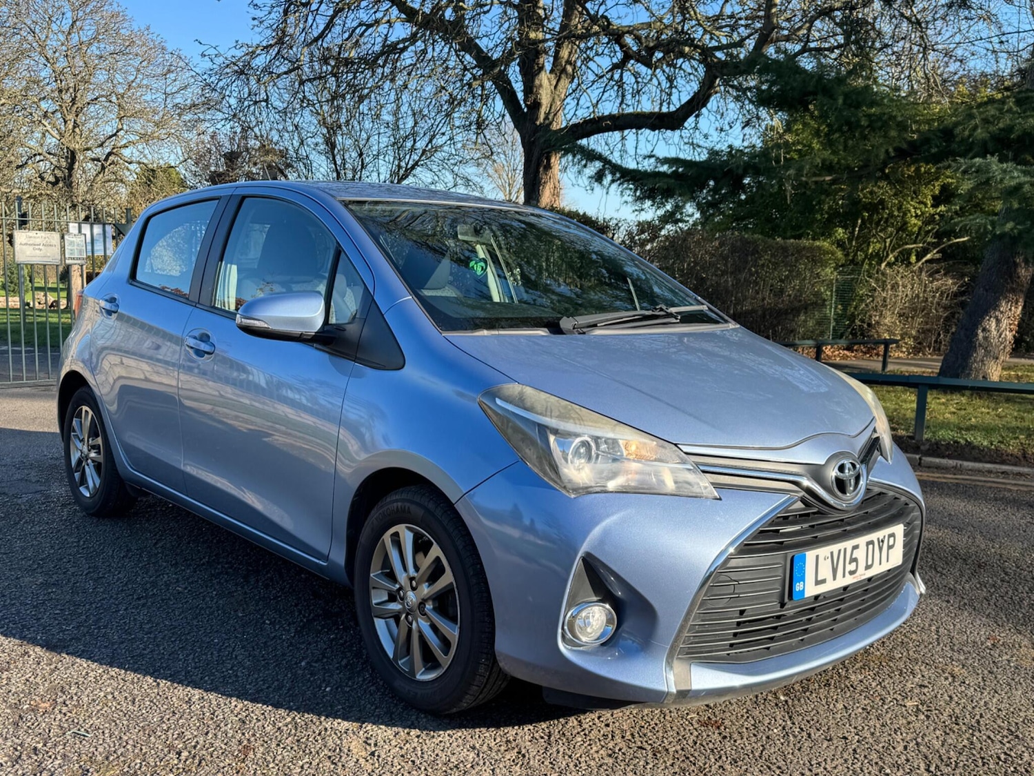Used Toyota Yaris 2015 for sale - 76689035: Photo 1