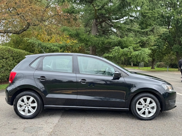 Used Volkswagen Polo 2011 for sale - 76260223: Photo 8