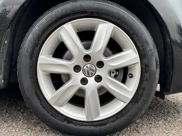 Used Volkswagen Polo 2011 for sale - 76260223: Photo 9