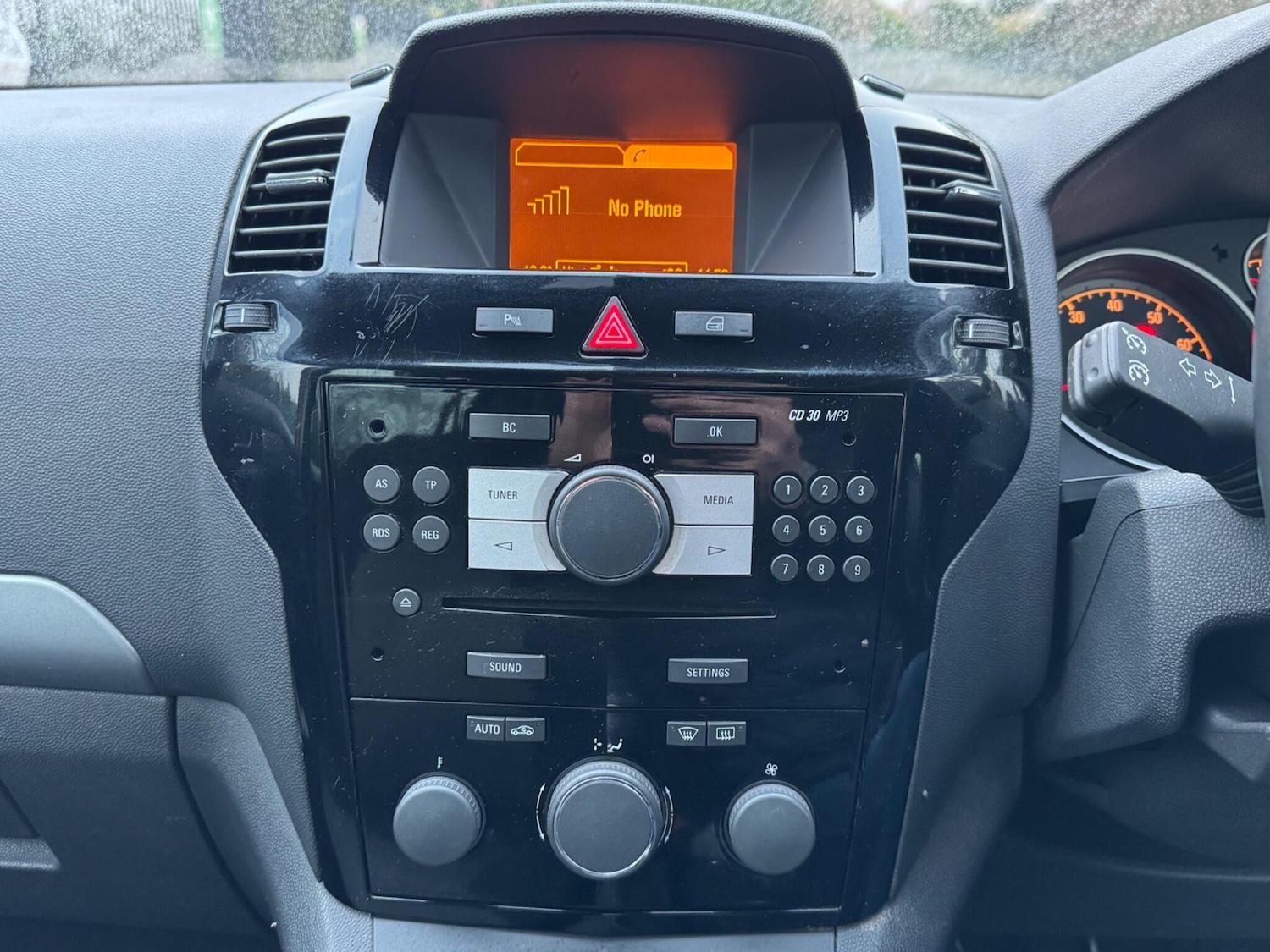 Used Vauxhall Zafira 2013 for sale - 77191141: Photo 23