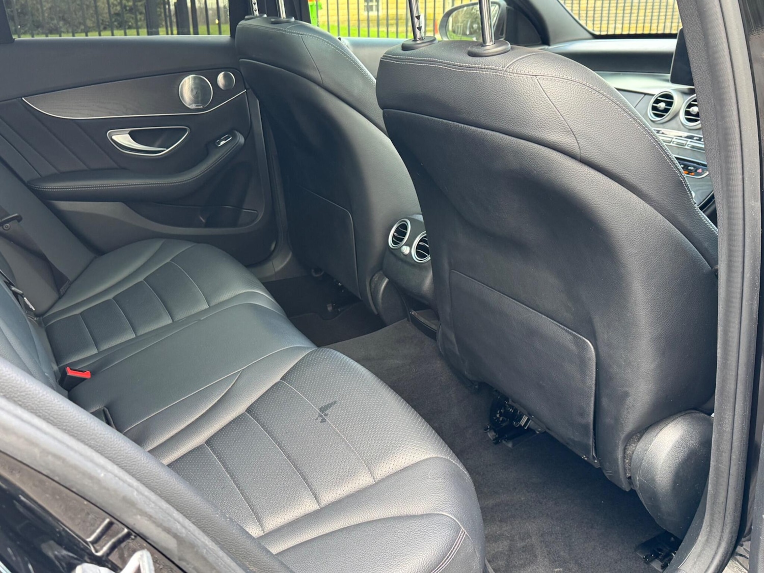 Used Mercedes-Benz C Class 2018 for sale - 77598287: Photo 23