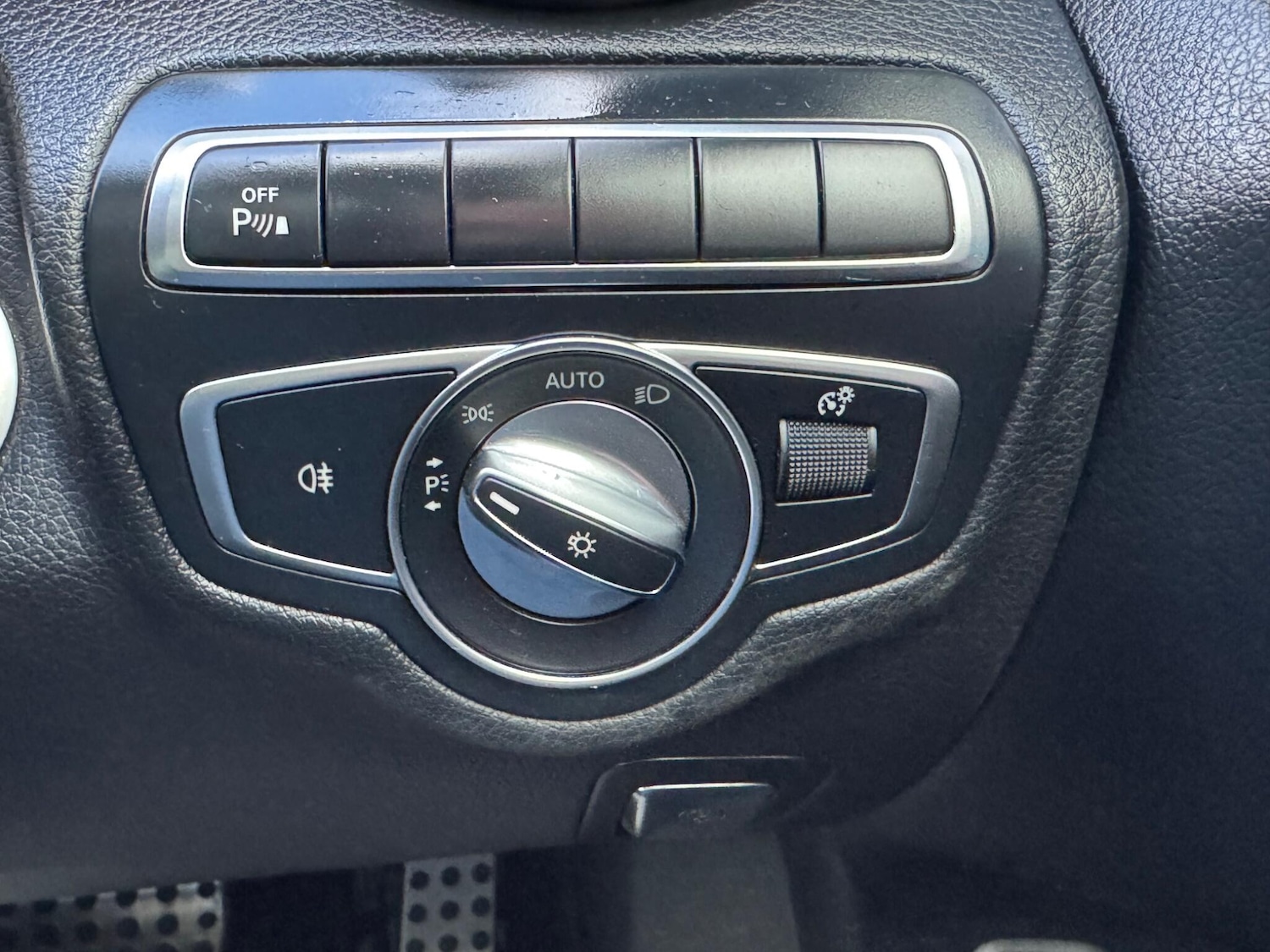 Used Mercedes-Benz C Class 2018 for sale - 77598287: Photo 30