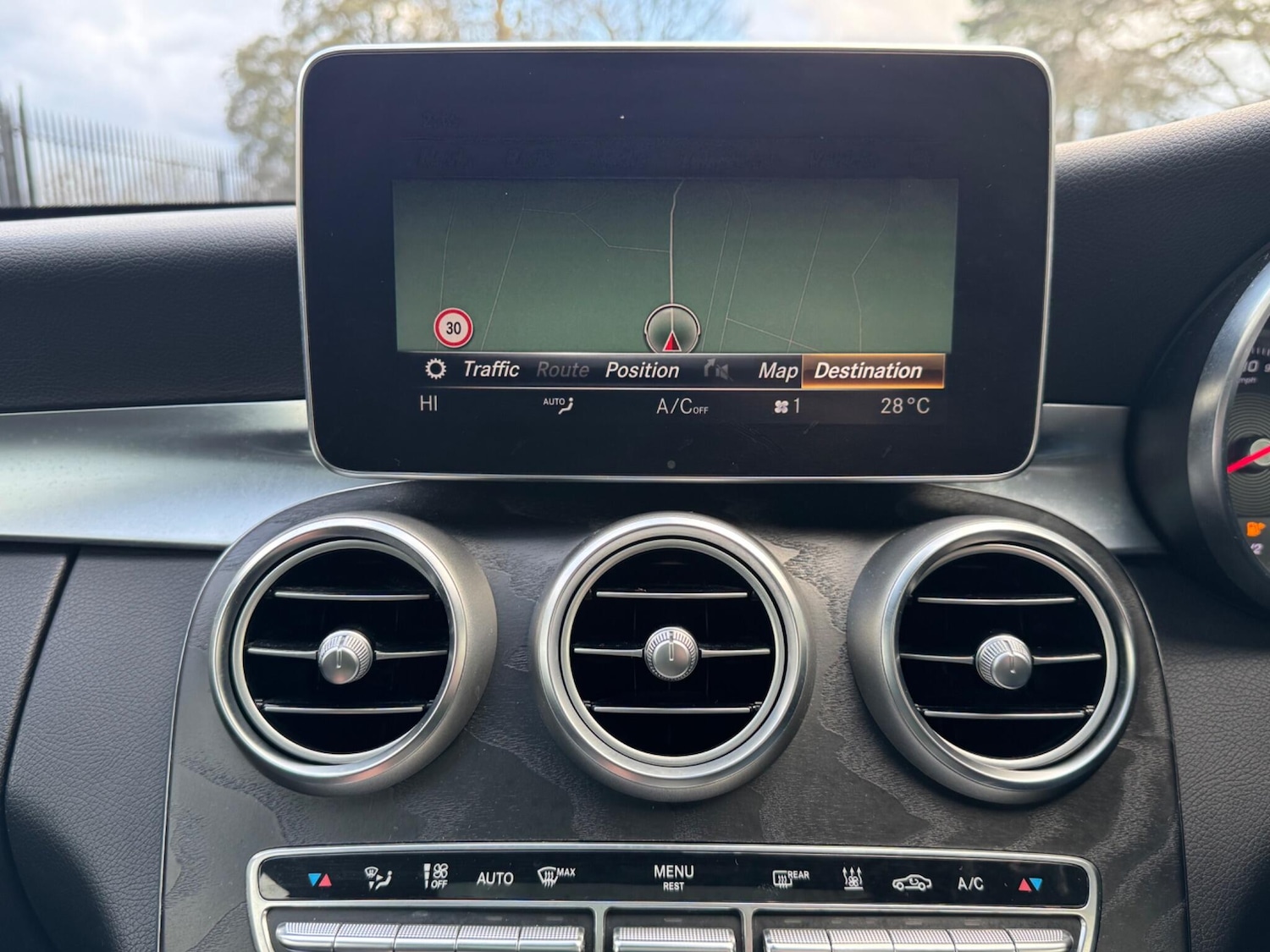 Used Mercedes-Benz C Class 2018 for sale - 77598287: Photo 33