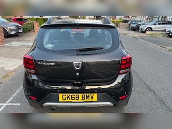 Used Dacia Sandero Stepway 2018 for sale - 79234163: Photo