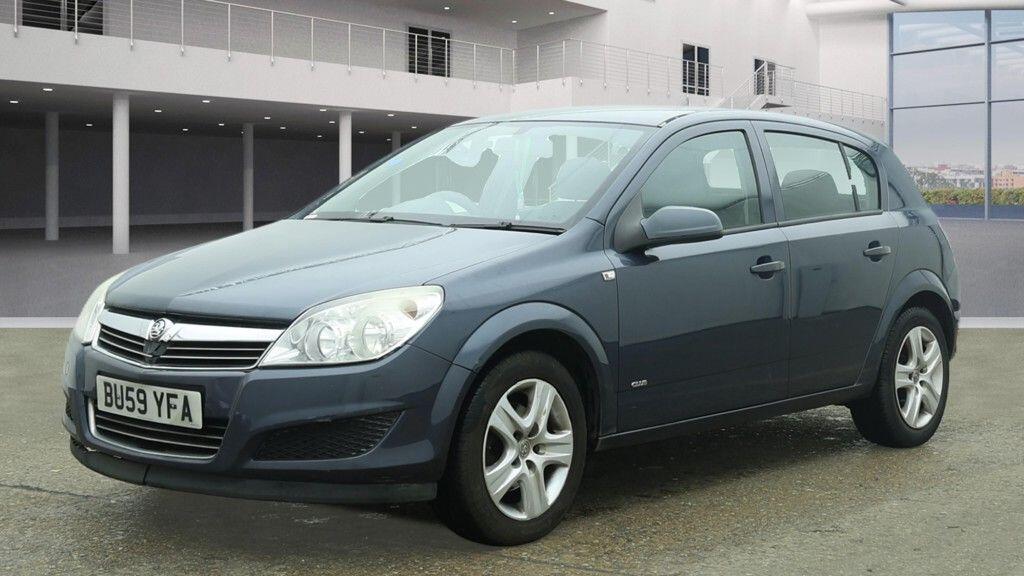 Used Vauxhall Astra 2009 for sale - 78175902: Photo 2
