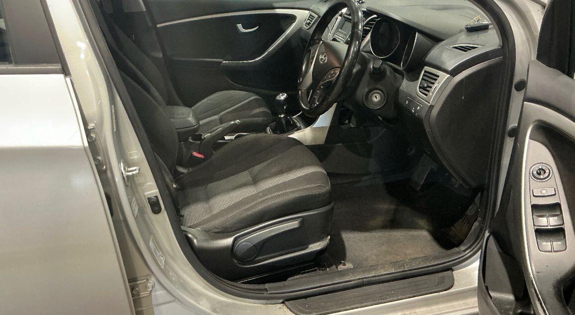 Used Hyundai i30 2015 for sale - 78175871: Photo 7