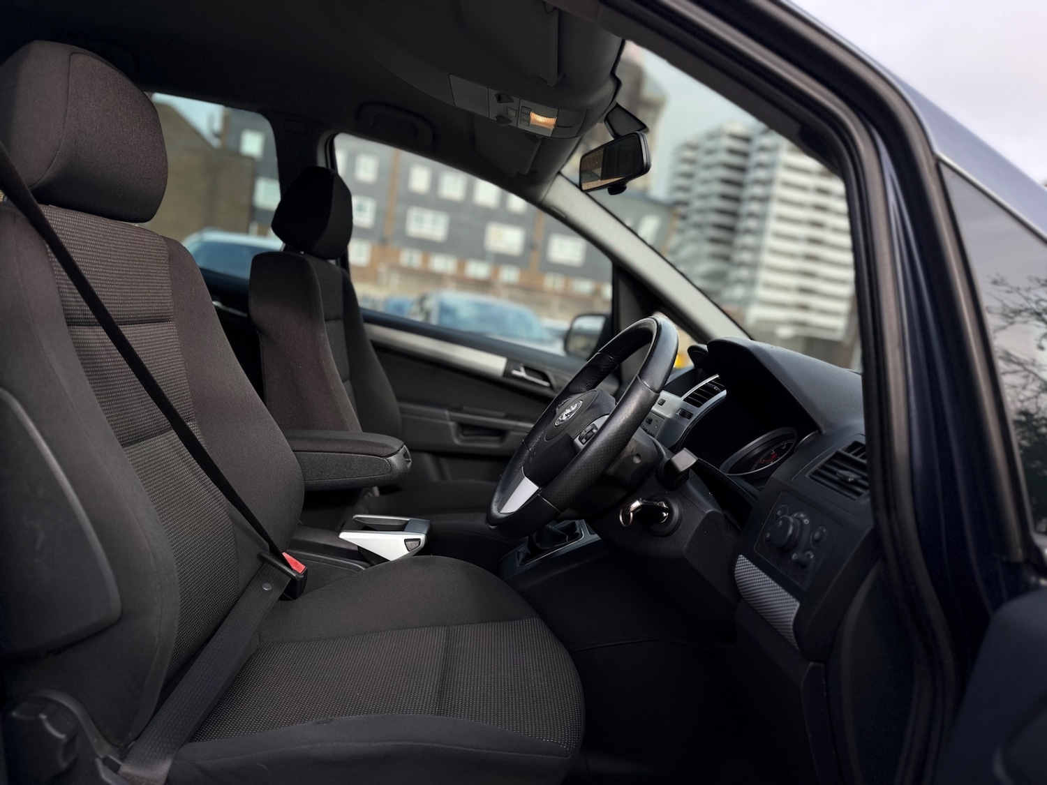 Used Vauxhall Zafira 2010 for sale - 77545561: Photo 23