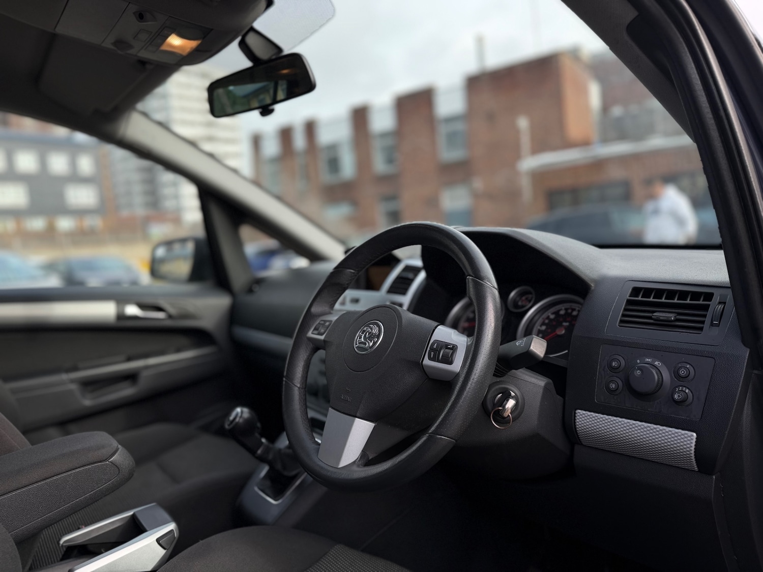 Used Vauxhall Zafira 2010 for sale - 77545561: Photo 25