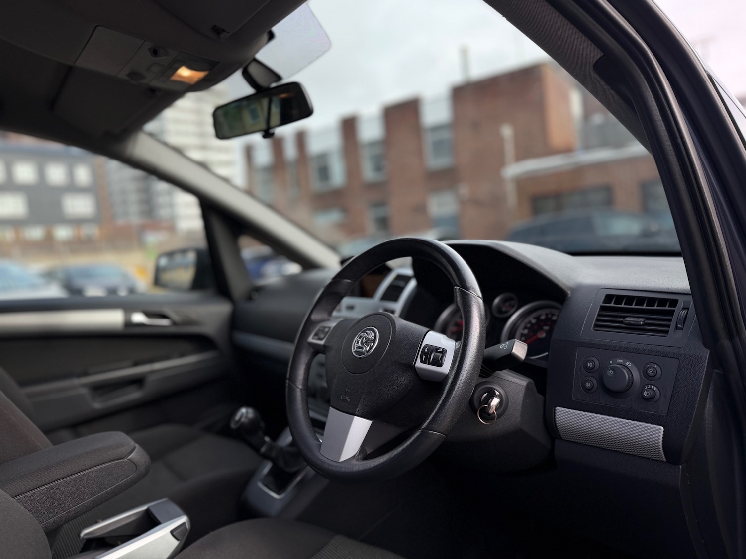 Used Vauxhall Zafira 2010 for sale - 77545561: Photo 26