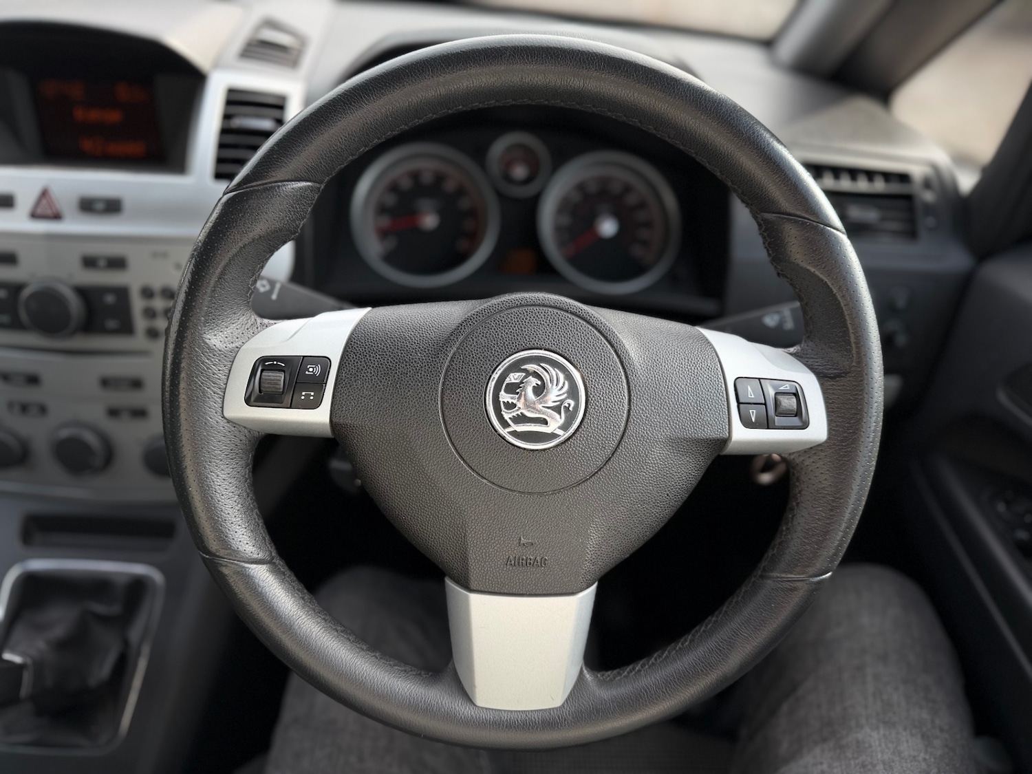 Used Vauxhall Zafira 2010 for sale - 77545561: Photo 27