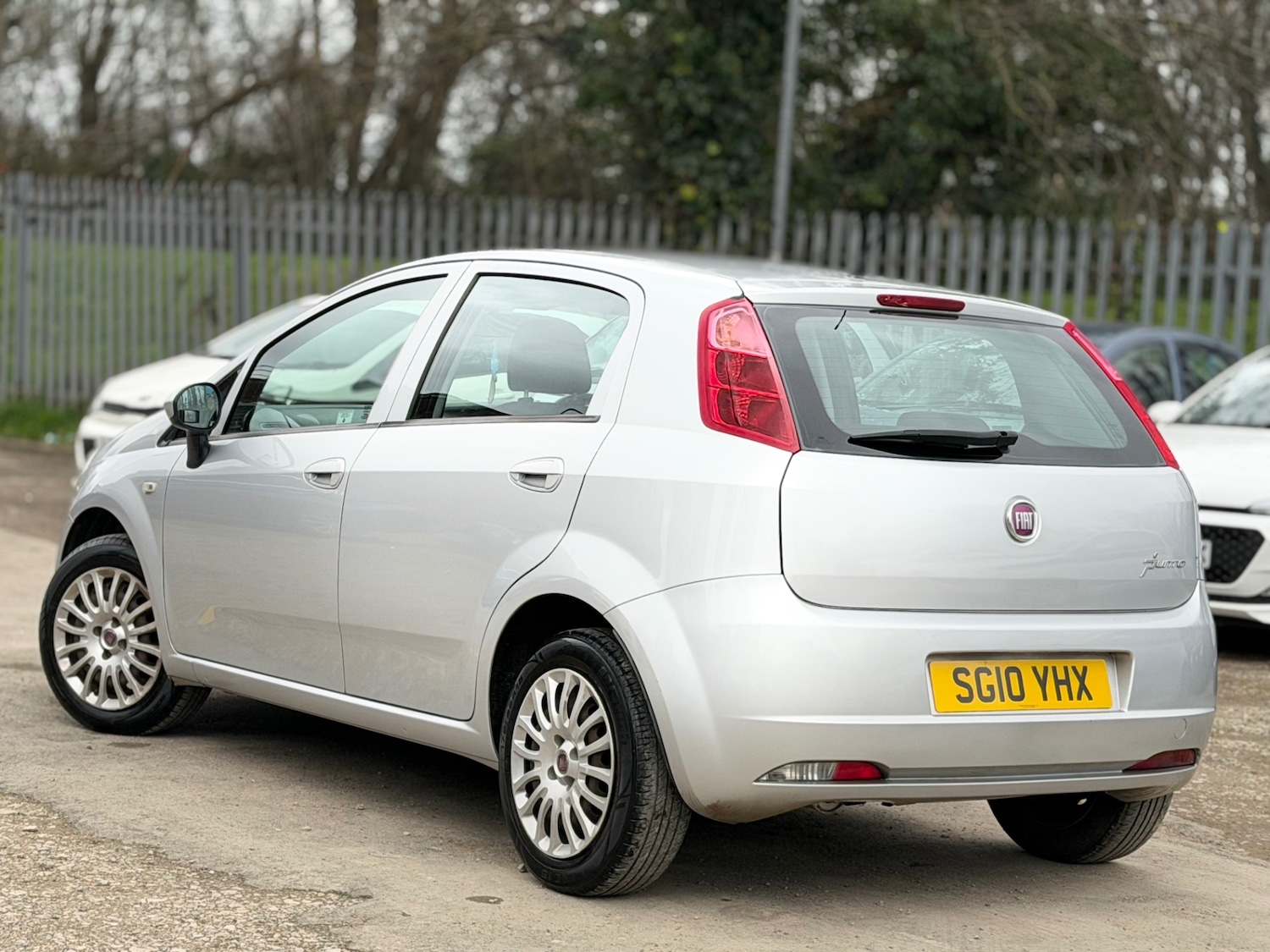 Used Fiat Grande Punto 2010 for sale - 77578186: Photo 2