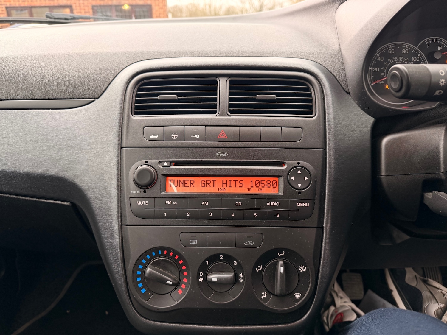 Used Fiat Grande Punto 2010 for sale - 77578186: Photo 27