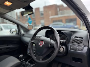 Used Fiat Grande Punto 2010 for sale - 77578186: Photo