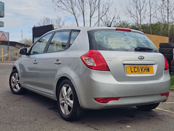 Used Kia Ceed 2011 for sale - 78175874: Photo