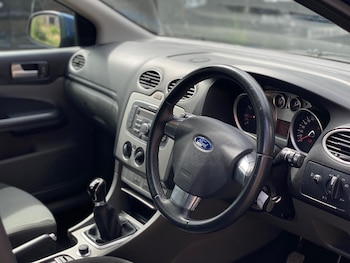 Used Ford Focus 2010 for sale - 79012203: Photo
