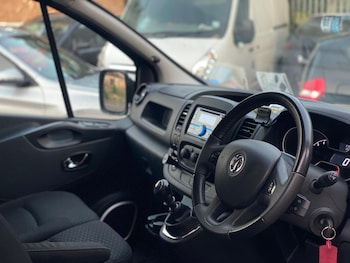 Used Vauxhall Vivaro 2018 for sale - 78982607: Photo