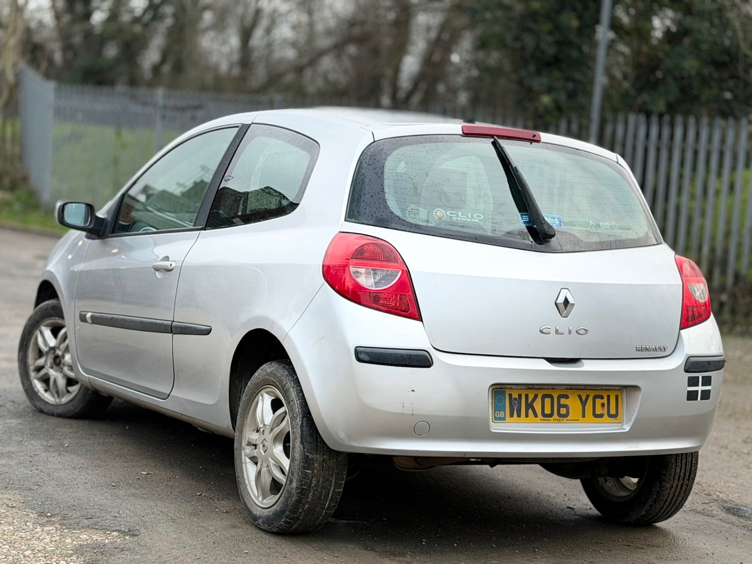 Used Renault Clio 2006 for sale - 77545556: Photo 2