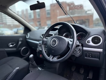 Used Renault Clio 2006 for sale - 77545556: Photo