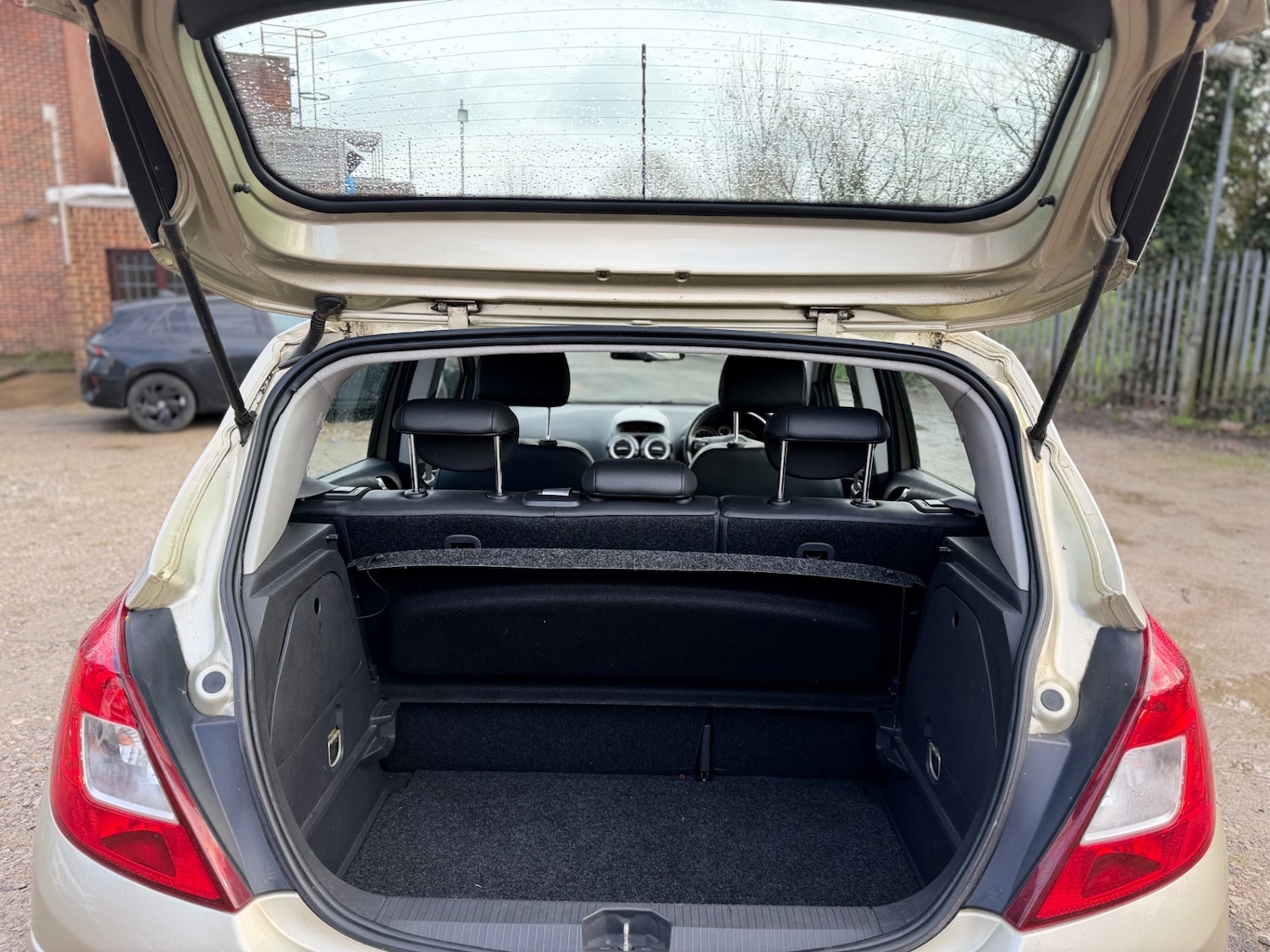 Used Vauxhall Corsa 2008 for sale - 77572334: Photo 24