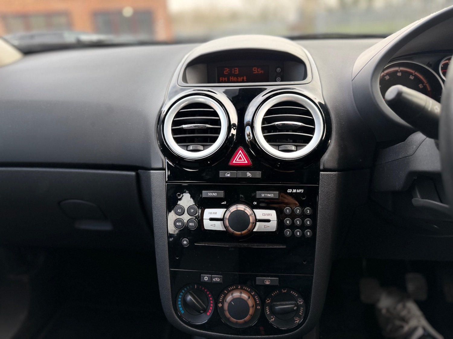 Used Vauxhall Corsa 2008 for sale - 77572334: Photo 28