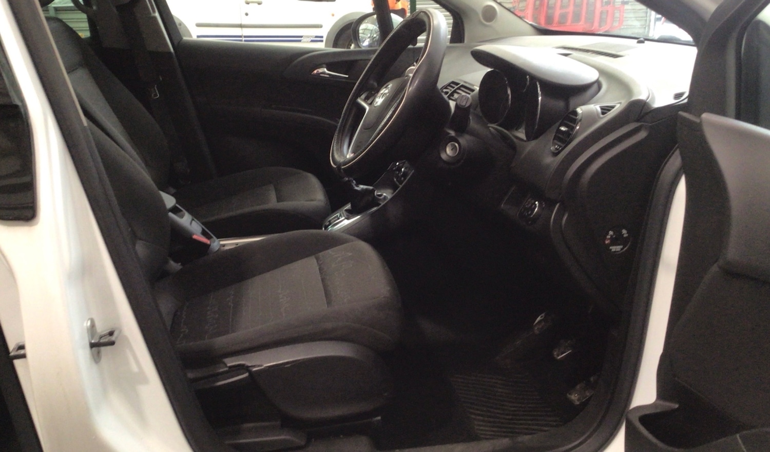 Used Vauxhall Meriva 2012 for sale - 77802883: Photo 3