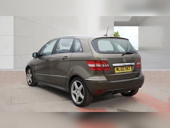 Used Mercedes-Benz B Class 2010 for sale - 78987980: Photo