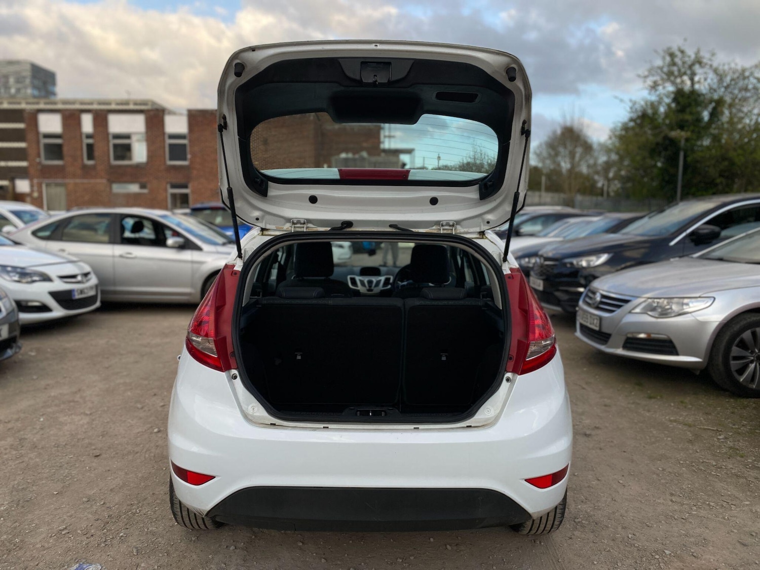 Used Ford Fiesta 2012 for sale - 78175912: Photo 12