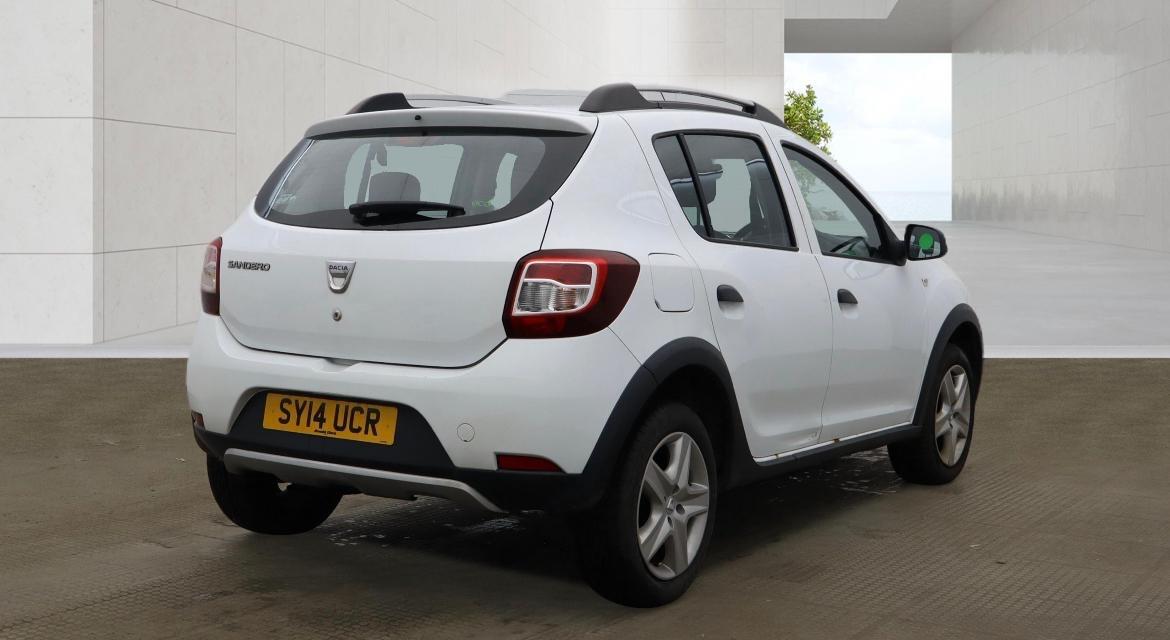 Used Dacia Sandero Stepway 2014 for sale - 78175867: Photo 5