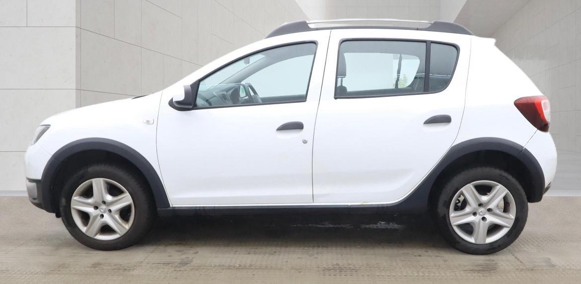 Used Dacia Sandero Stepway 2014 for sale - 78175867: Photo 6