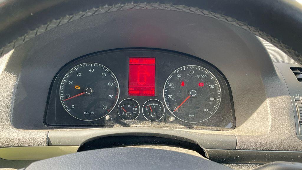 Used Volkswagen Touran 2010 for sale - 78175872: Photo 10