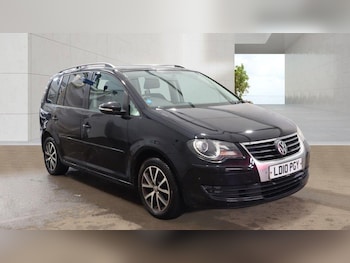 Used Volkswagen Touran 2010 for sale - 78175872: Photo