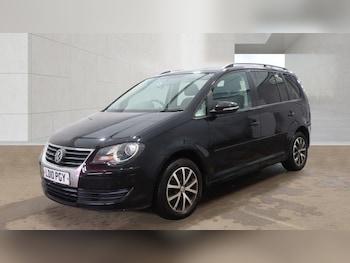 Used Volkswagen Touran 2010 for sale - 78175872: Photo