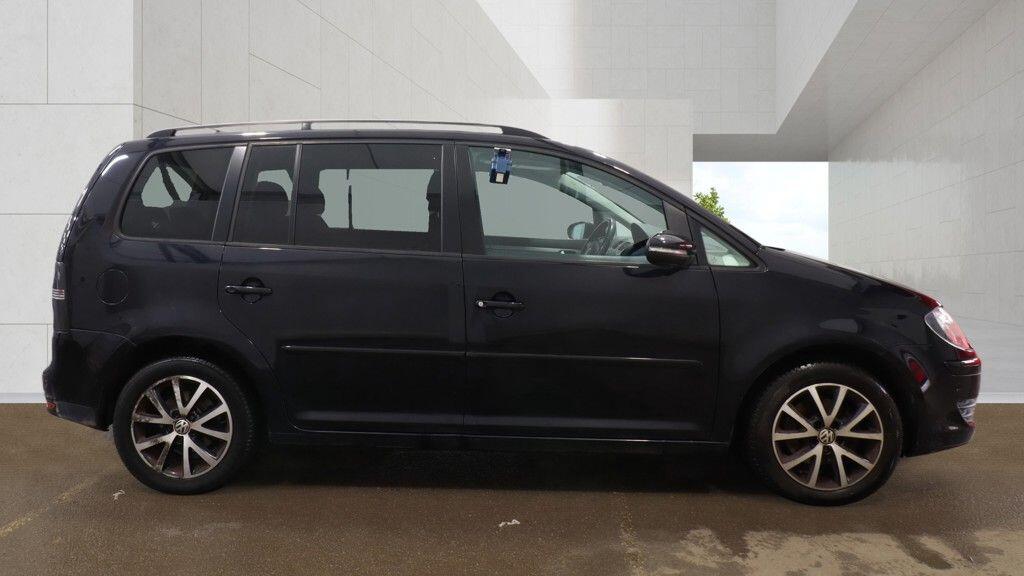 Used Volkswagen Touran 2010 for sale - 78175872: Photo 5