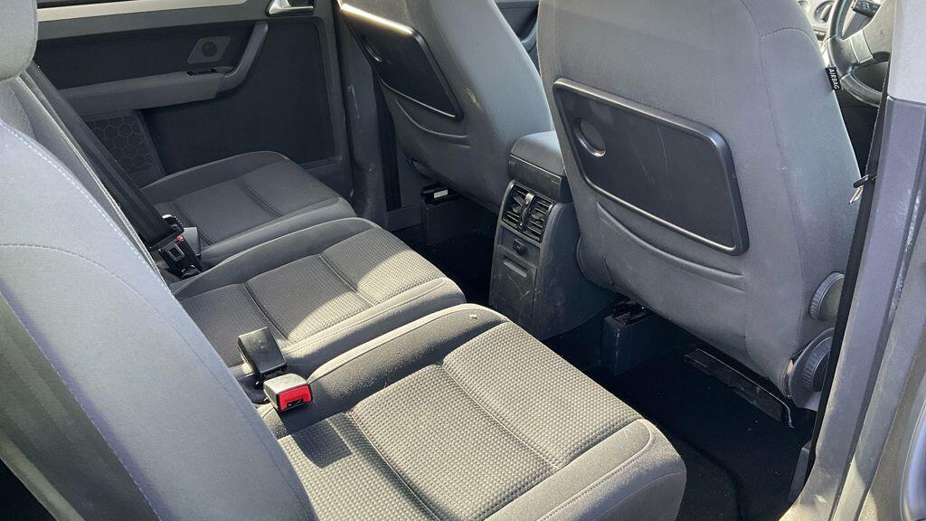 Used Volkswagen Touran 2010 for sale - 78175872: Photo 8