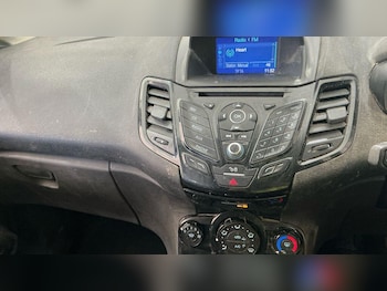 Used Ford Fiesta 2017 for sale - 79159923: Photo