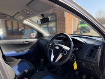 Used Hyundai i20 2009 for sale - 77763137: Photo