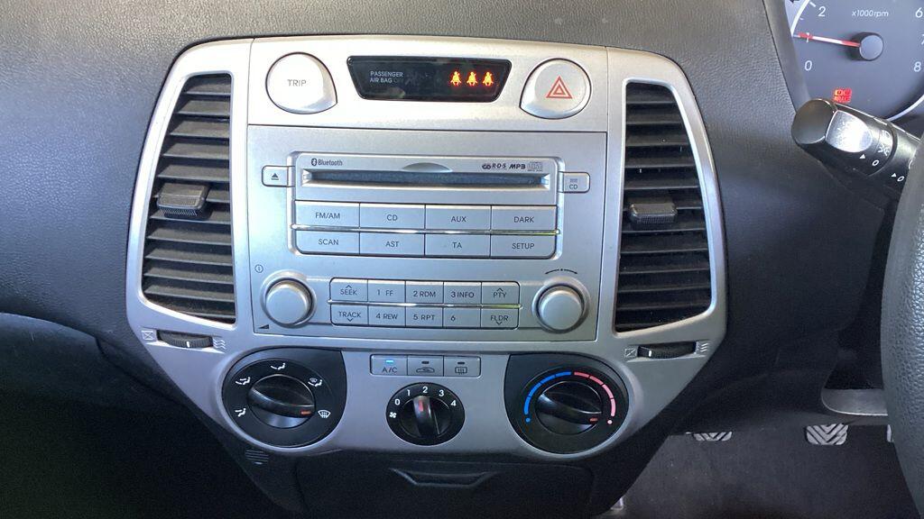 Used Hyundai i20 2011 for sale - 78175913: Photo 11