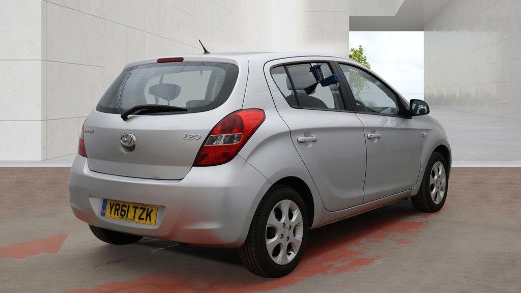 Used Hyundai i20 2011 for sale - 78175913: Photo 4