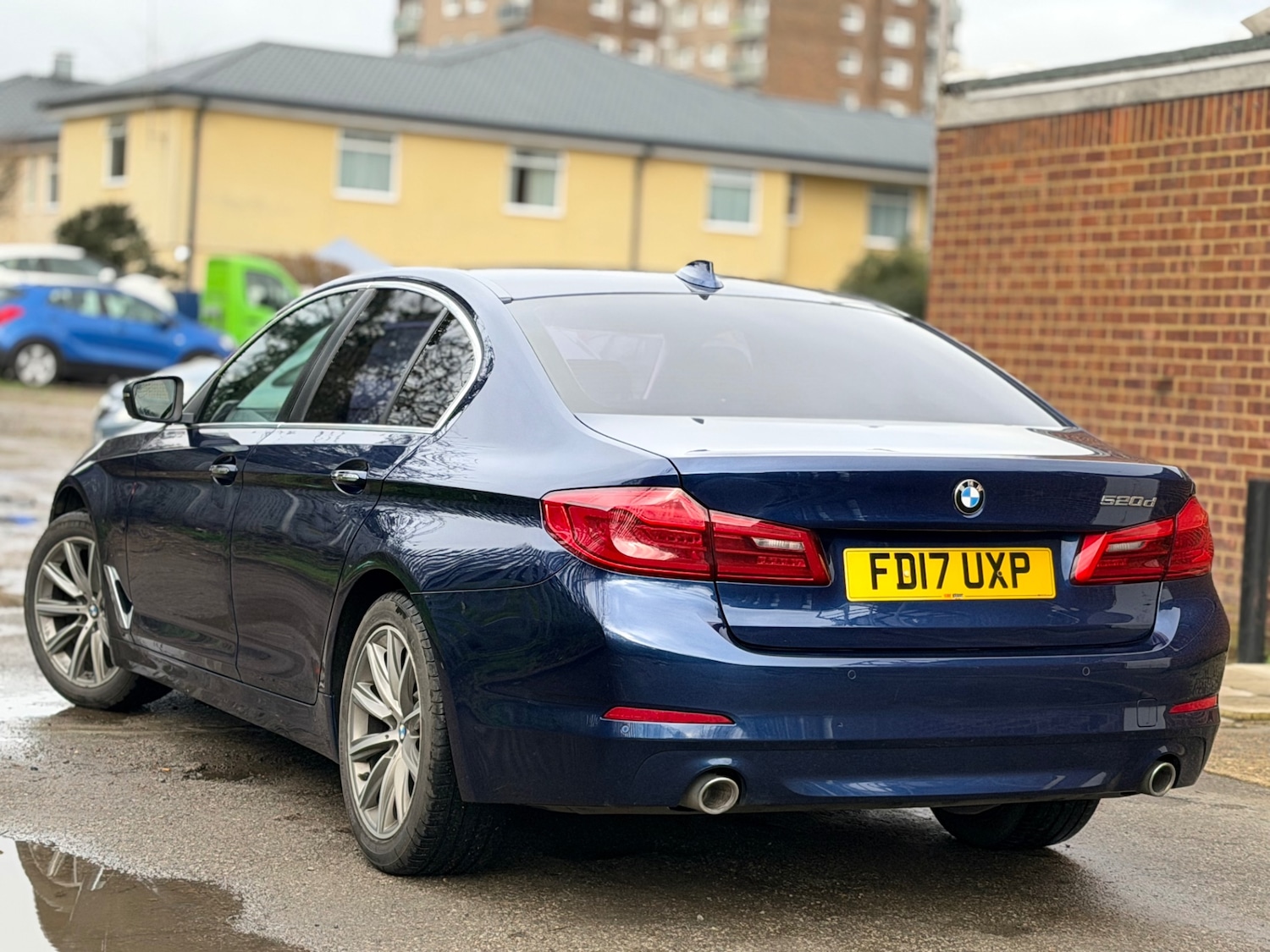 Used BMW 5 Series 2017 for sale - 77543335: Photo 2