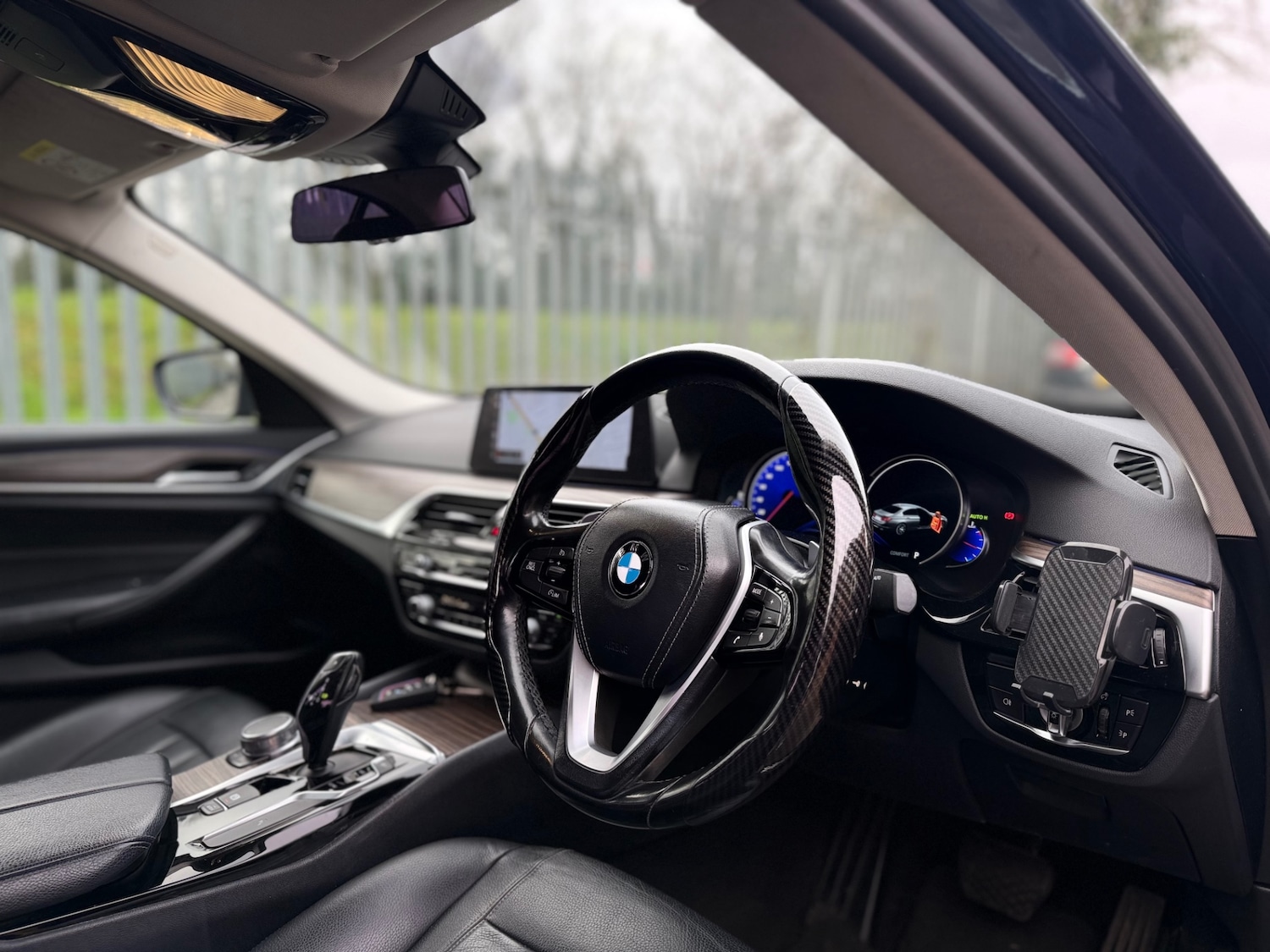 Used BMW 5 Series 2017 for sale - 77543335: Photo 25