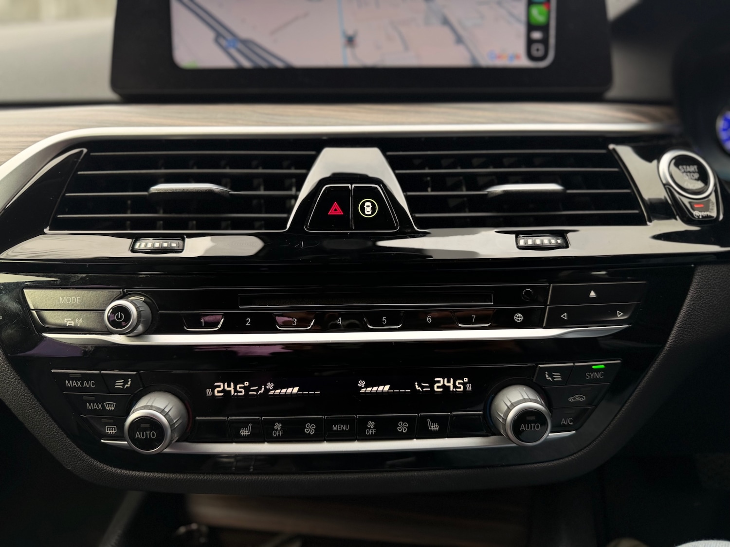 Used BMW 5 Series 2017 for sale - 77543335: Photo 44