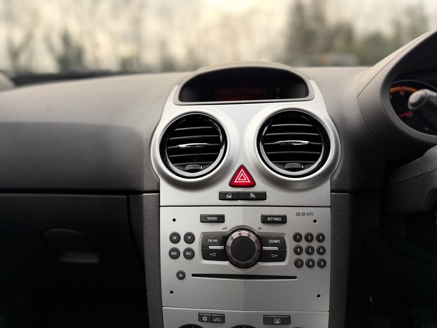 Used Vauxhall Corsa 2012 for sale - 77578167: Photo 25