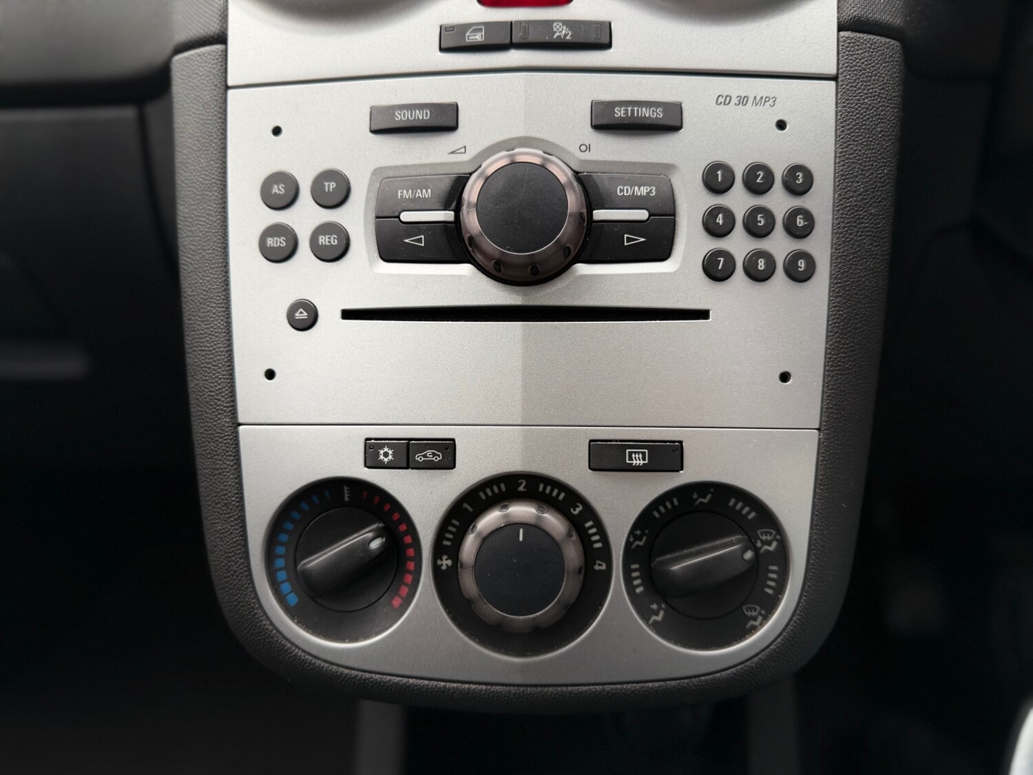 Used Vauxhall Corsa 2012 for sale - 77578167: Photo 26