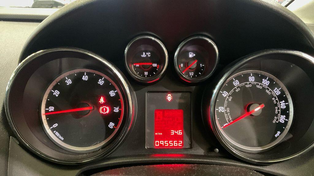 Used Vauxhall Astra 2013 for sale - 78175883: Photo 10