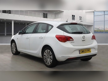 Used Vauxhall Astra 2013 for sale - 78175883: Photo