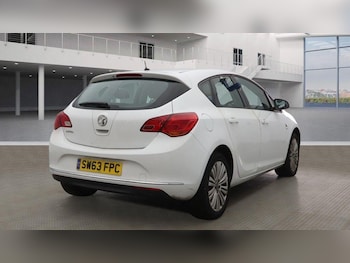 Used Vauxhall Astra 2013 for sale - 78175883: Photo