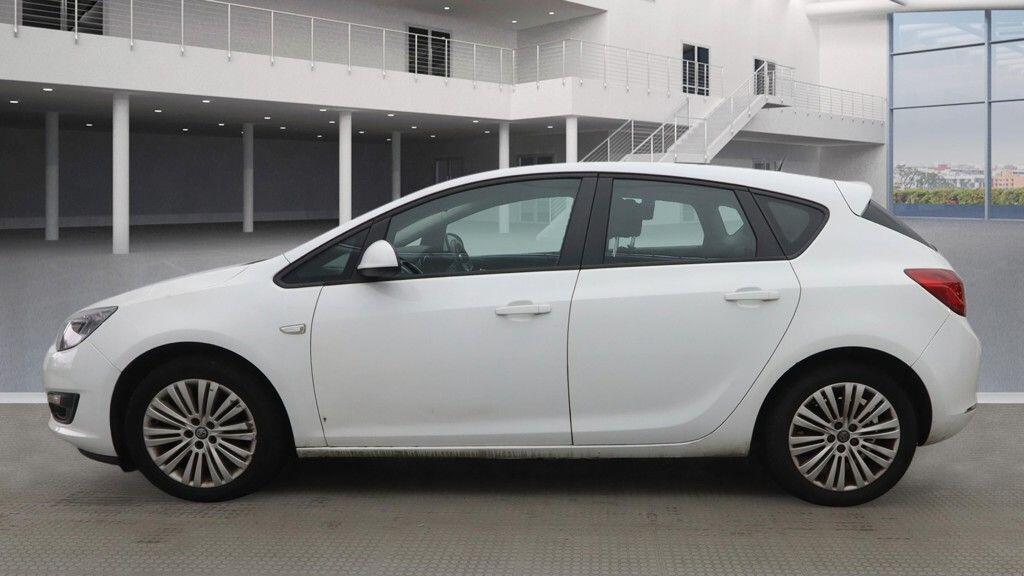 Used Vauxhall Astra 2013 for sale - 78175883: Photo 6