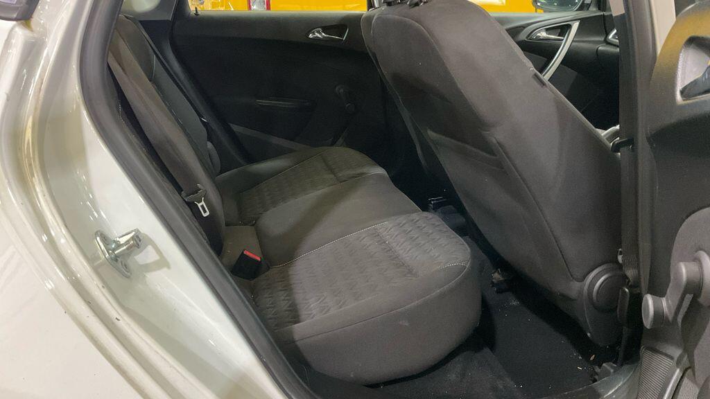 Used Vauxhall Astra 2013 for sale - 78175883: Photo 8